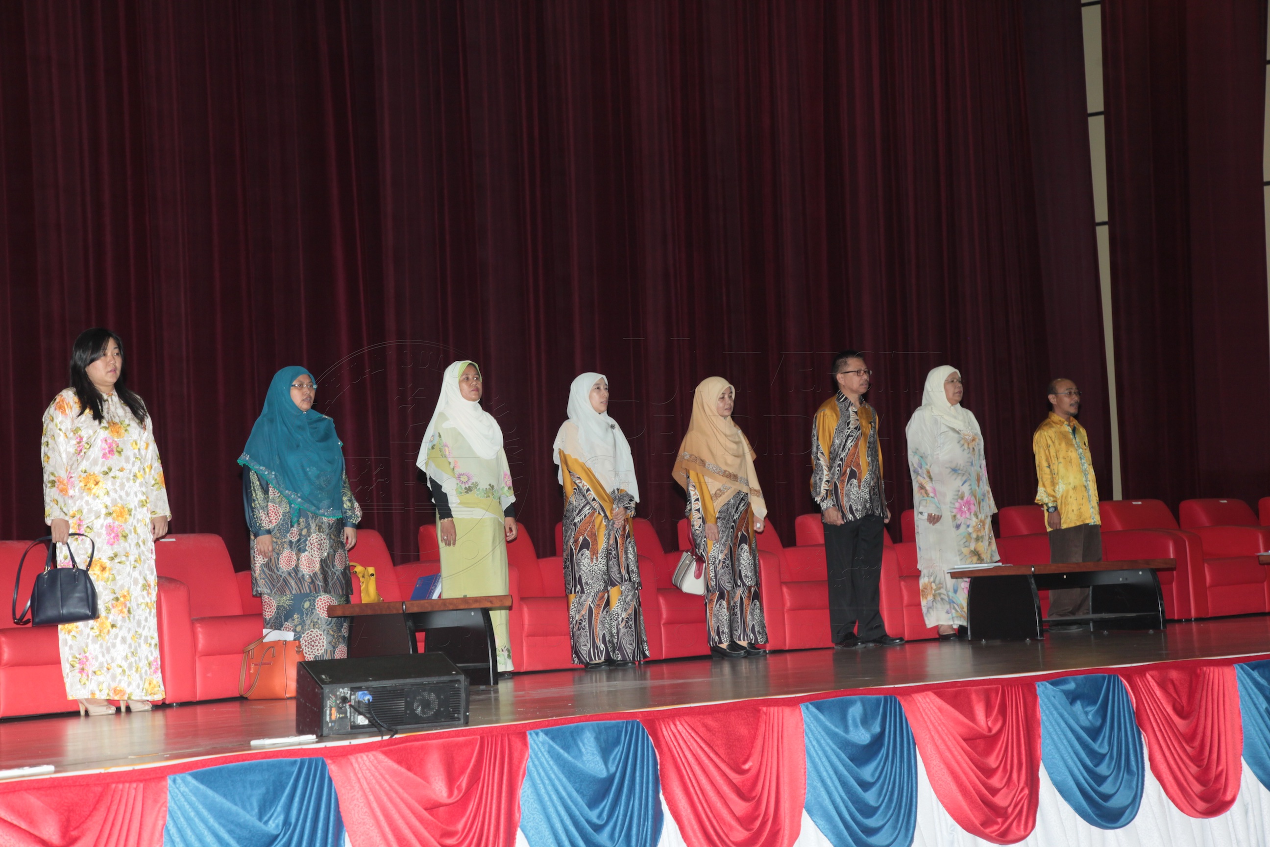 PRO16 16 siswazah IMG 0141